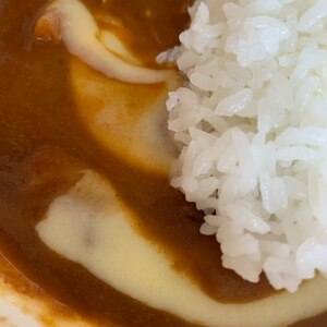 チーズがとろり☆とろけるチーズカレー